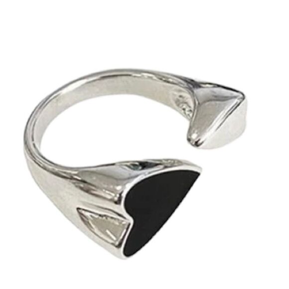 Dark Hearts Silver Tone Black Enamel Heart Punk Emo Goth Adjustable Ring NWOT - Picture 6 of 15